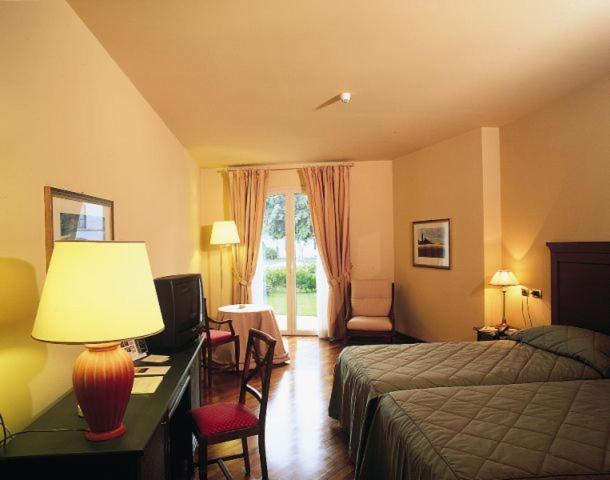 Grand Hotel Baia Verde Cannizzaro Экстерьер фото